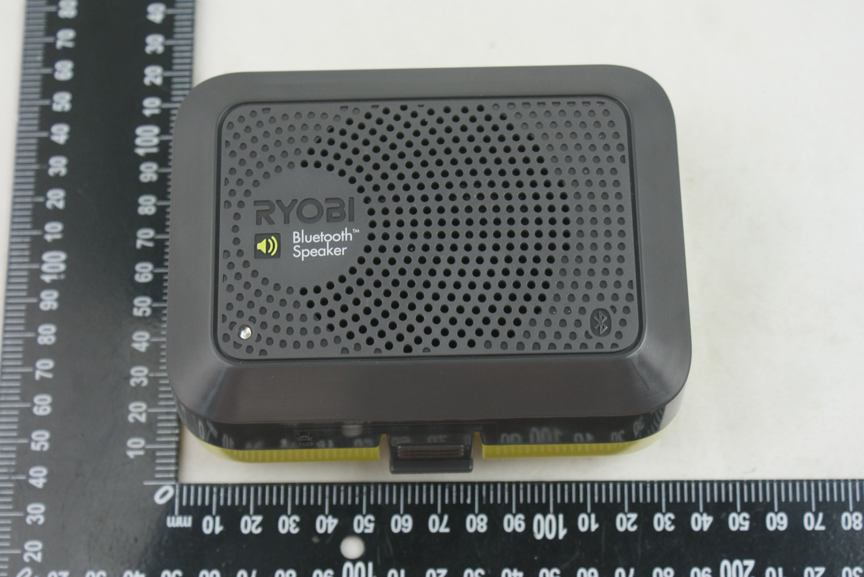 FCC ID VMZGDM120 External Photos