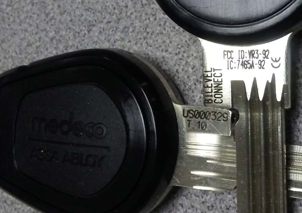 FCC ID VR3-92 ID Label Location Info