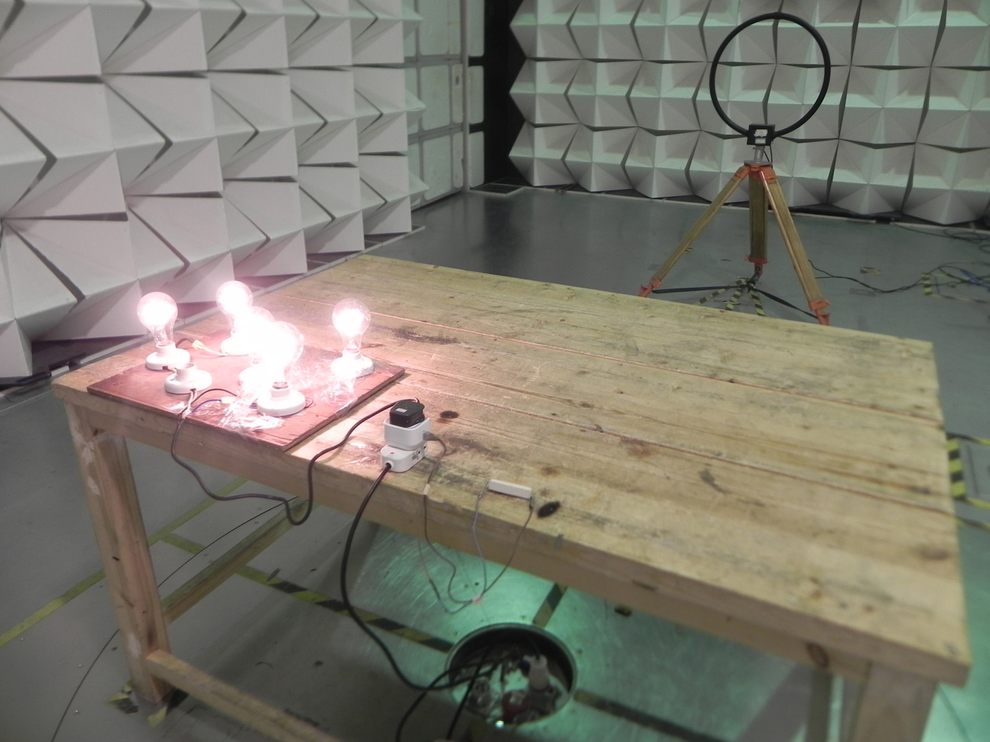 FCC ID XBAFT096-D Test Setup Photos