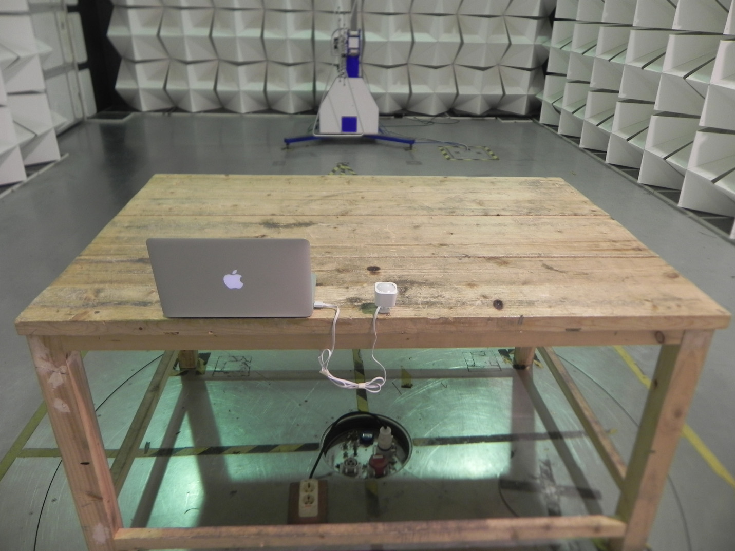 FCC ID XBAFT100-D Test Setup Photos
