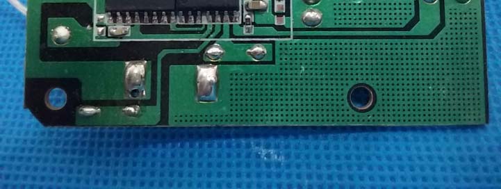 FCC ID XHT-10081 Internal Photos
