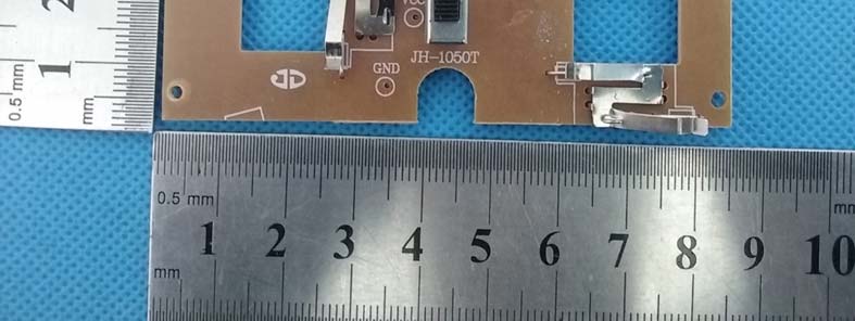 FCC ID XHT-8028 Internal Photos