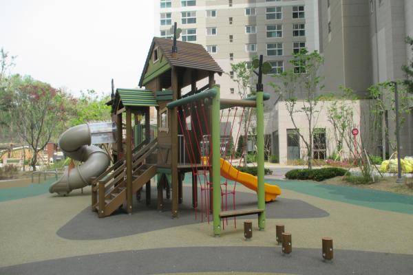 Children's play equipment Product photo