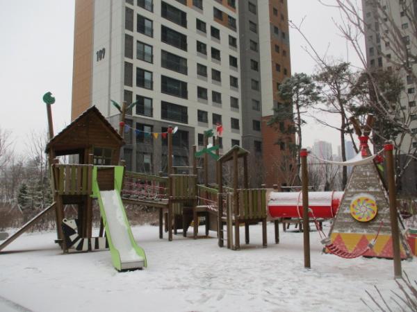 Children's play equipment Product photo