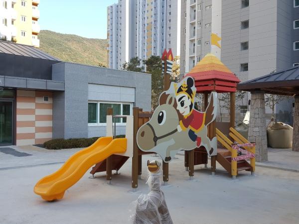 Children's play equipment Product photo