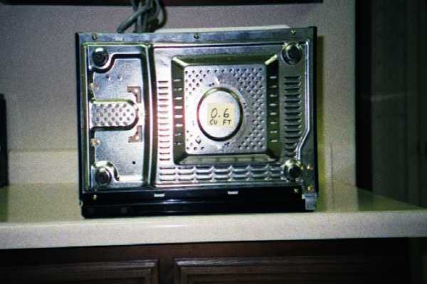 BOTTOM VIEW